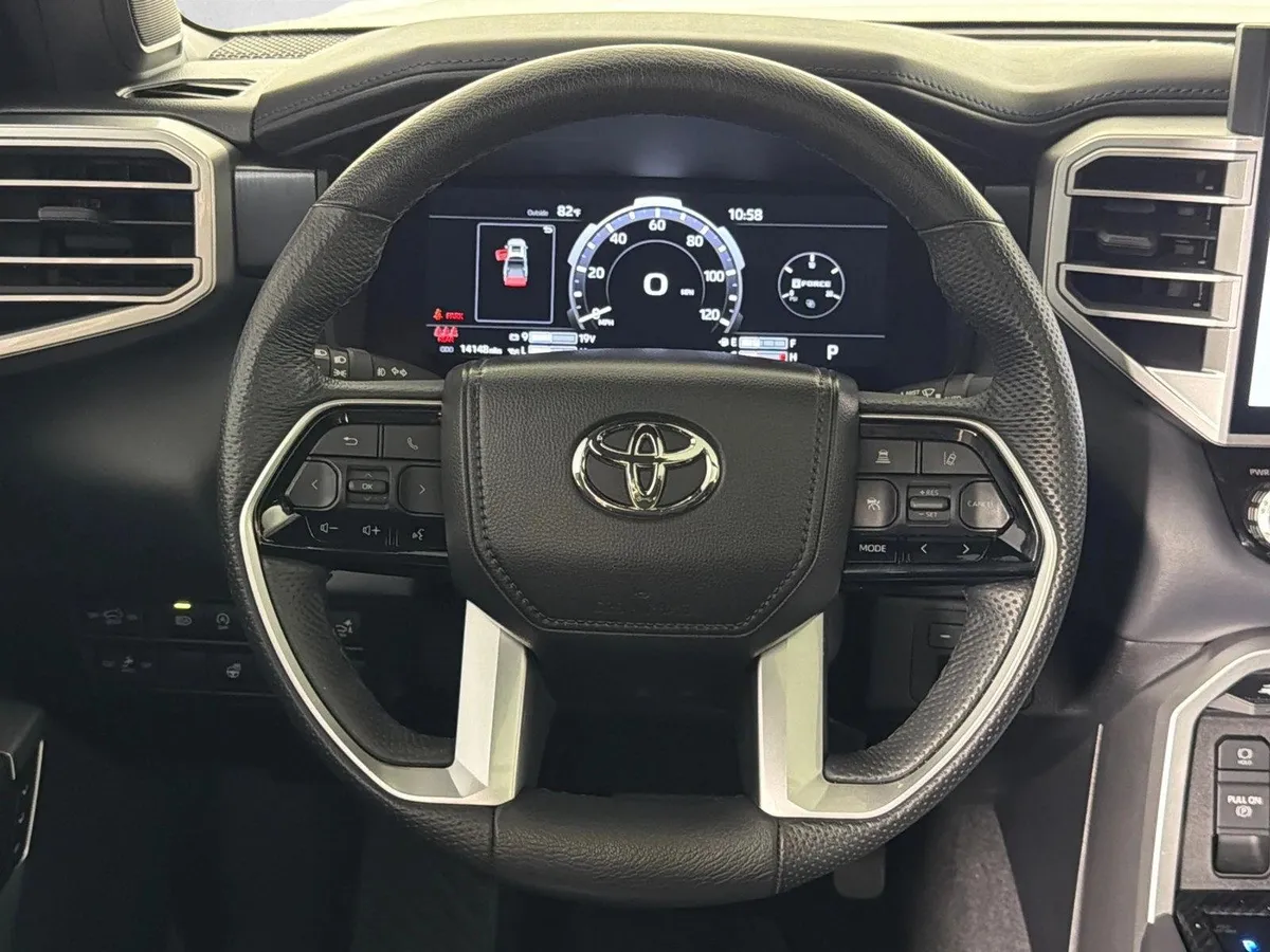 2025 Toyota Tundra 2WD Platinum thumbnail 24
