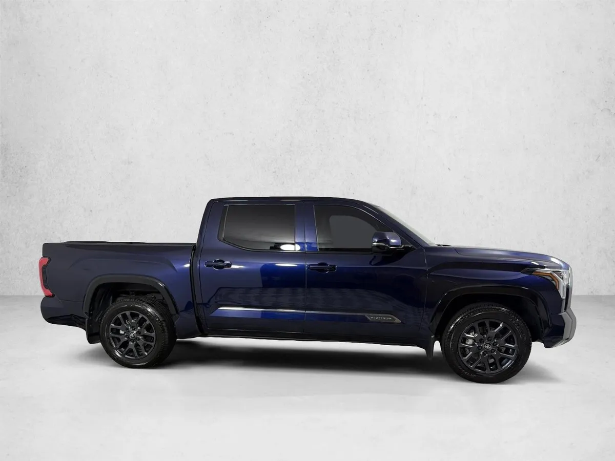 2025 Toyota Tundra 2WD Platinum thumbnail 3