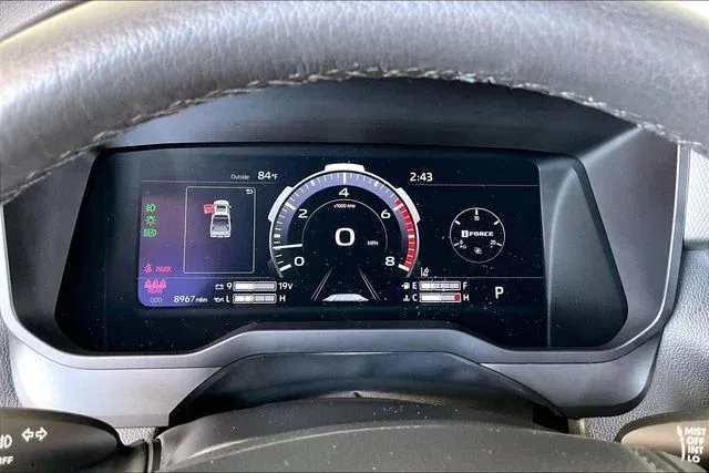 2025 Toyota Tundra Limited thumbnail 12