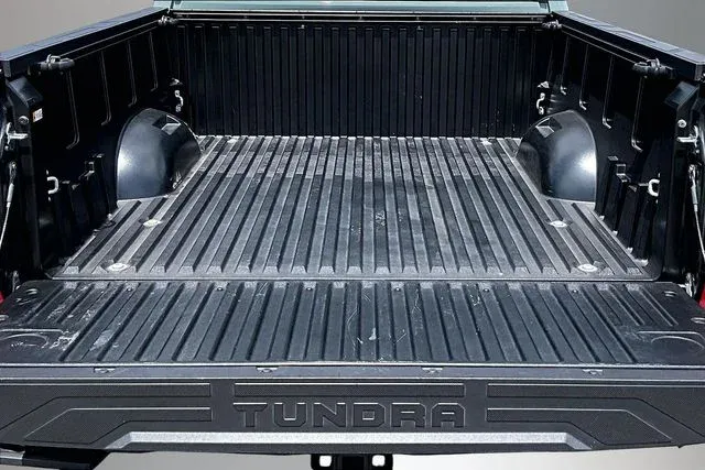 2025 Toyota Tundra Limited thumbnail 29