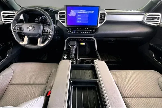 2025 Toyota Tundra Limited thumbnail 7