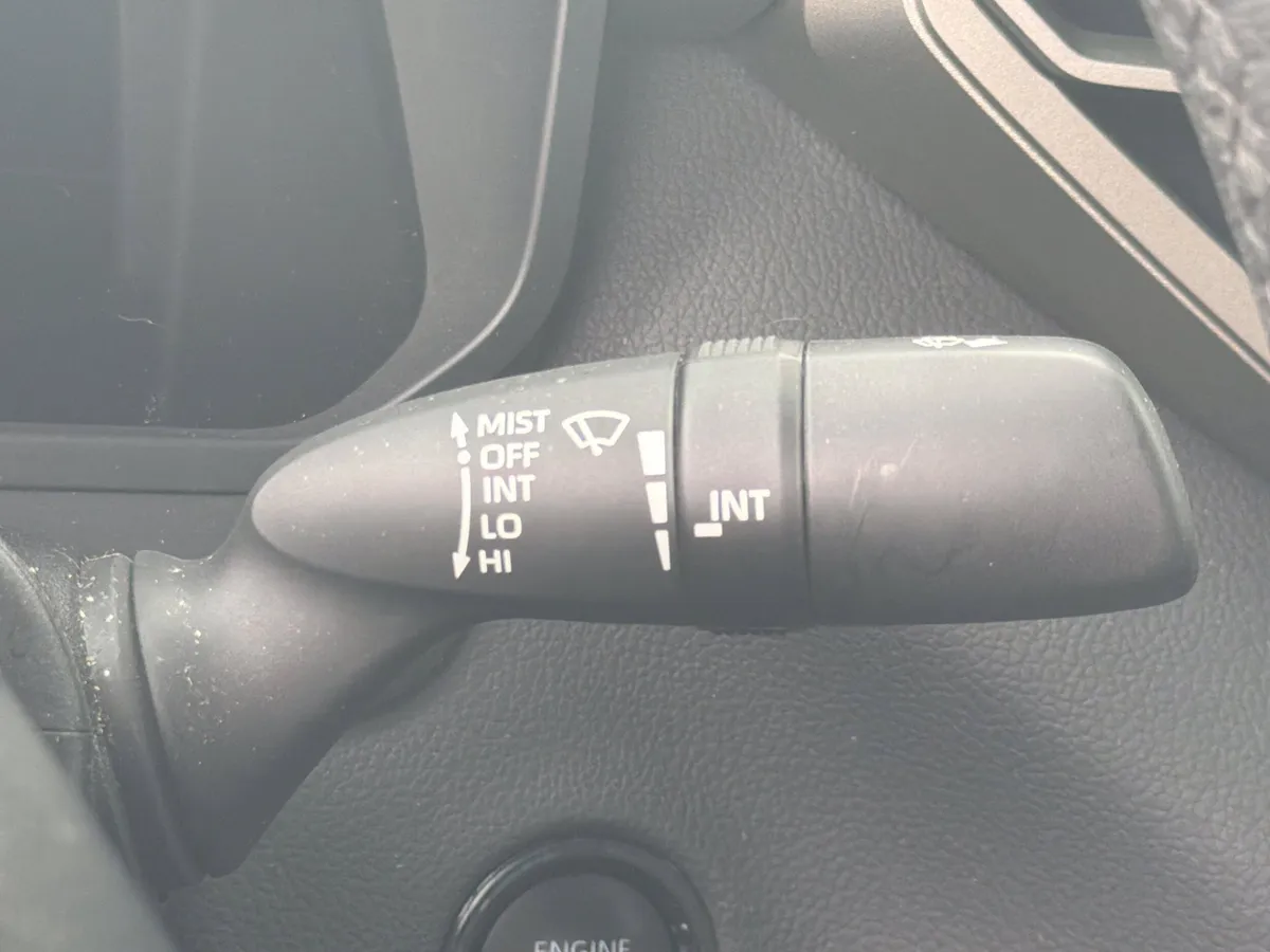 2025 Toyota Tundra Limited thumbnail 20
