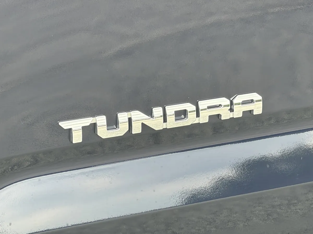 2025 Toyota Tundra Limited thumbnail 36