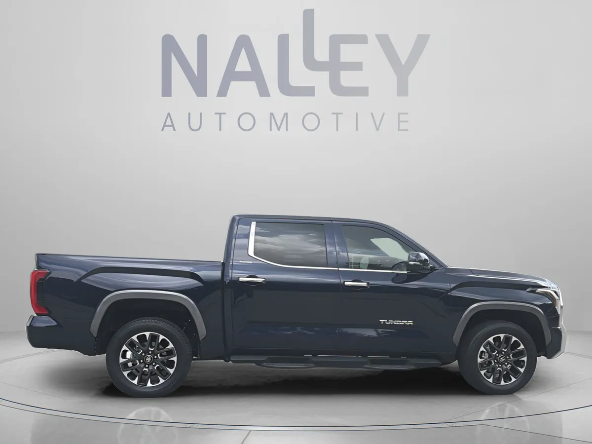 2025 Toyota Tundra Limited thumbnail 6
