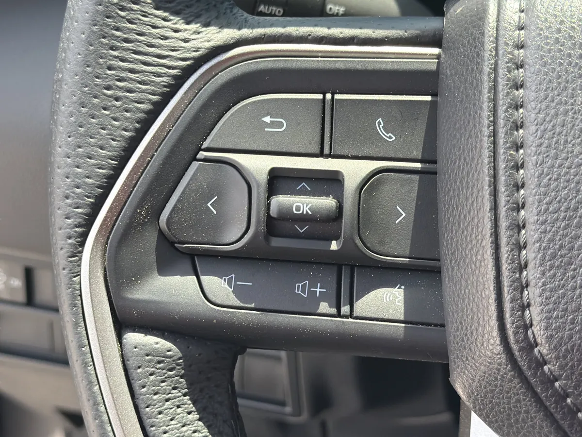 2025 Toyota Tundra Limited thumbnail 20