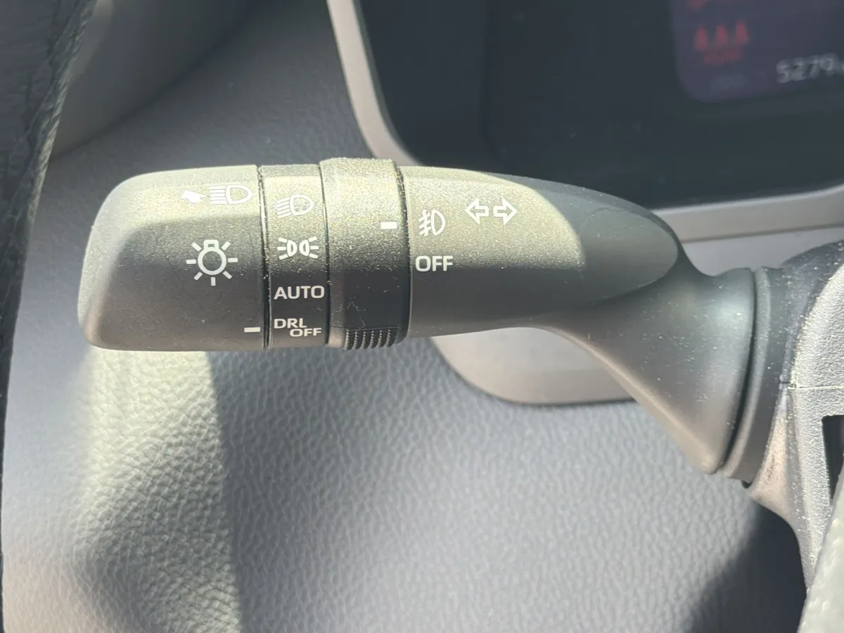 2025 Toyota Tundra Limited thumbnail 22