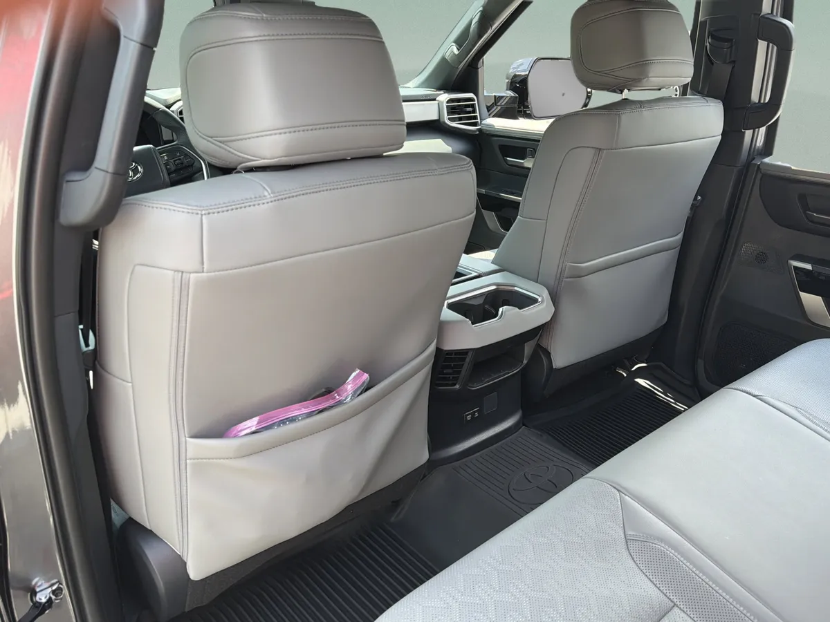 2025 Toyota Tundra Limited thumbnail 30