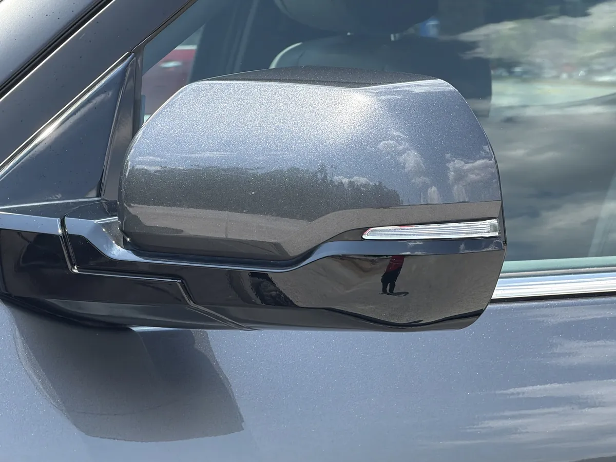 2025 Toyota Tundra Limited thumbnail 37