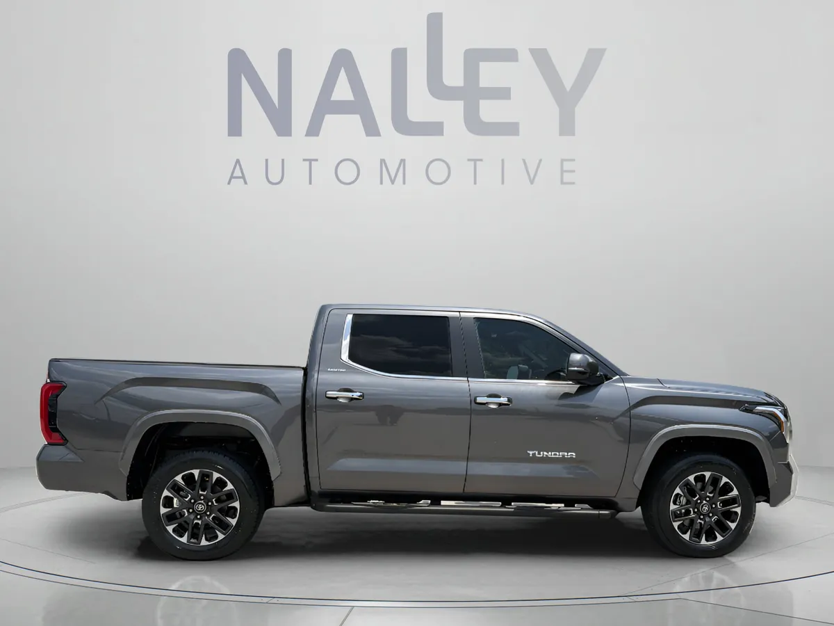 2025 Toyota Tundra Limited thumbnail 6