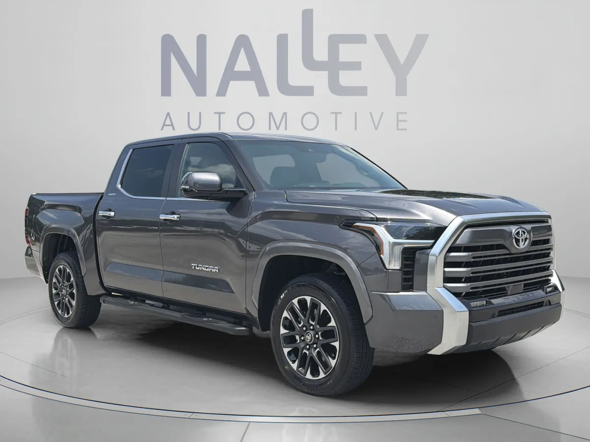 2025 Toyota Tundra Limited thumbnail 7