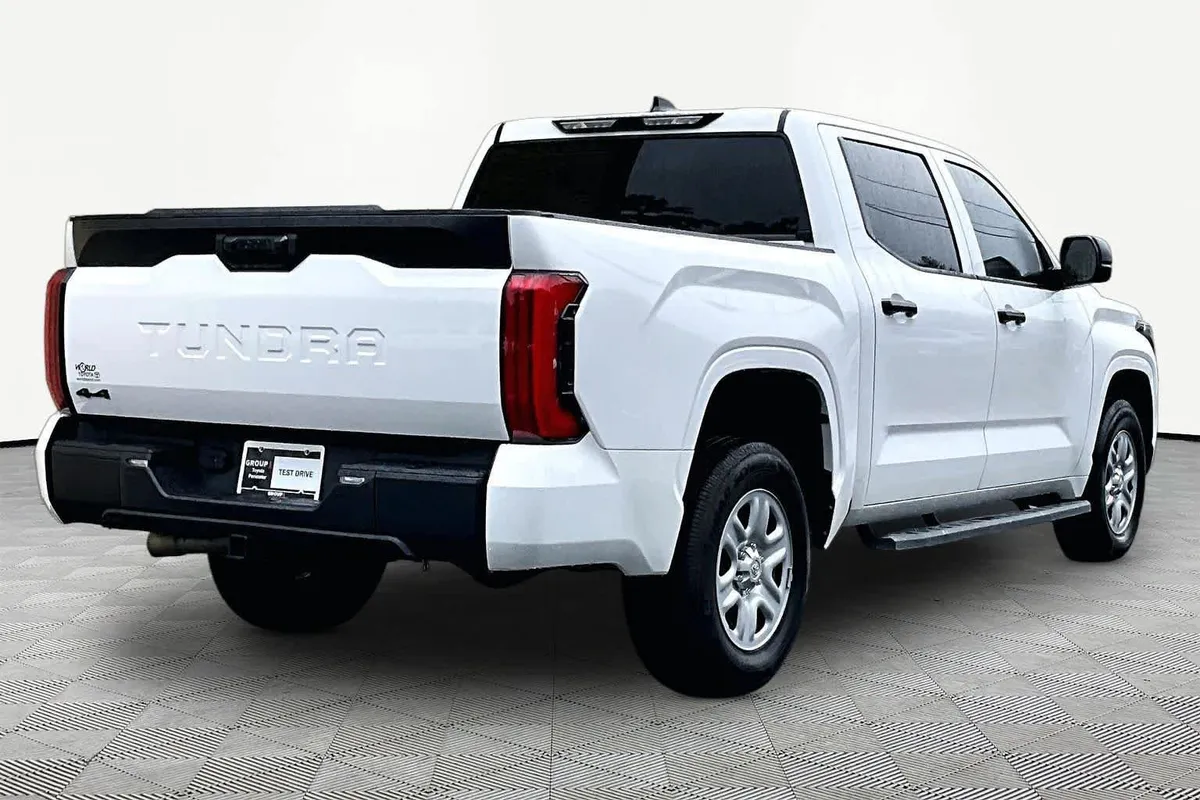 2025 Toyota Tundra SR thumbnail 13