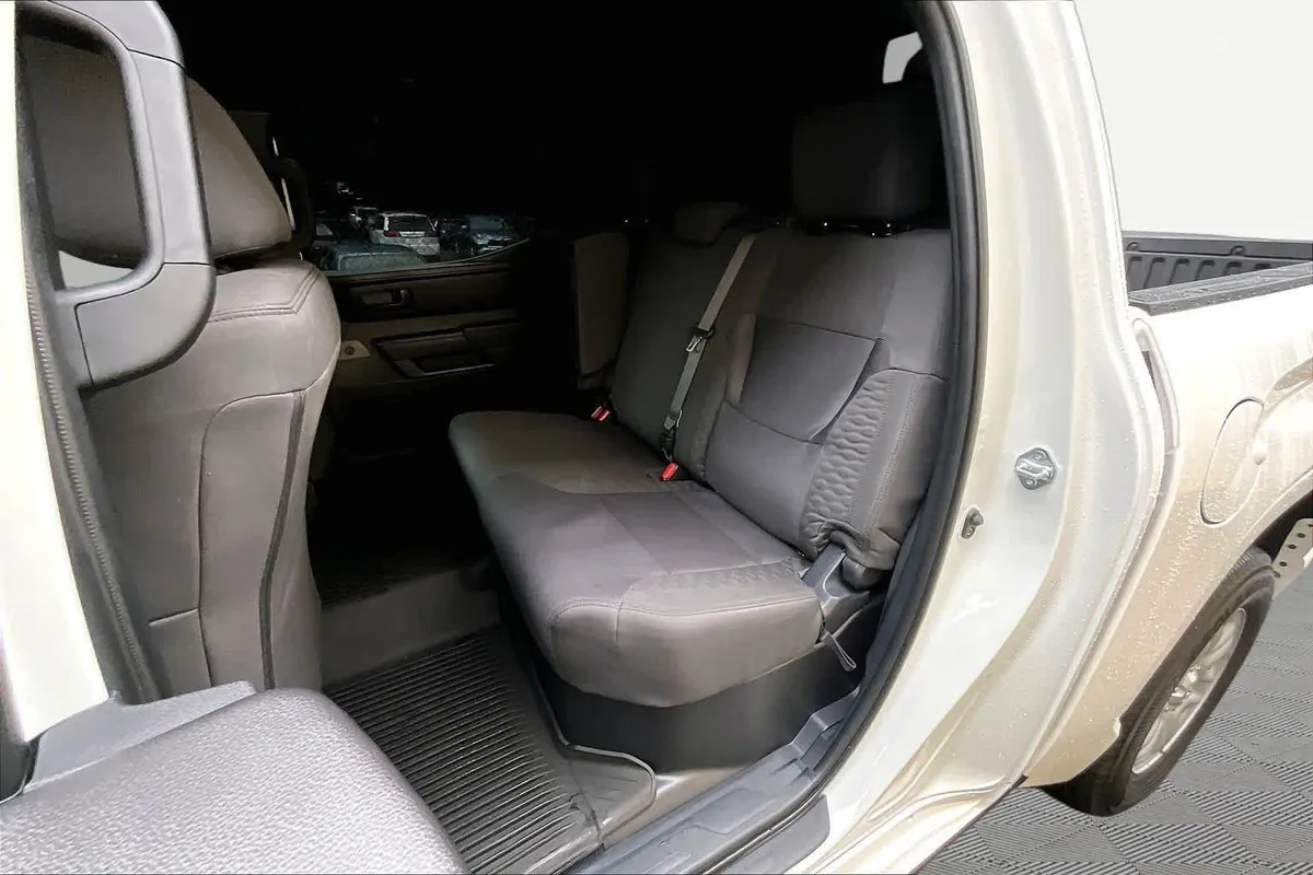 2025 Toyota Tundra SR thumbnail 21