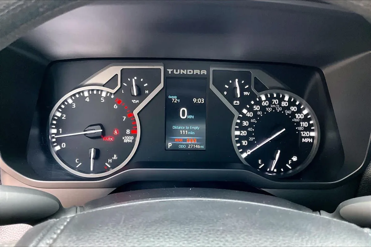 2025 Toyota Tundra SR thumbnail 26