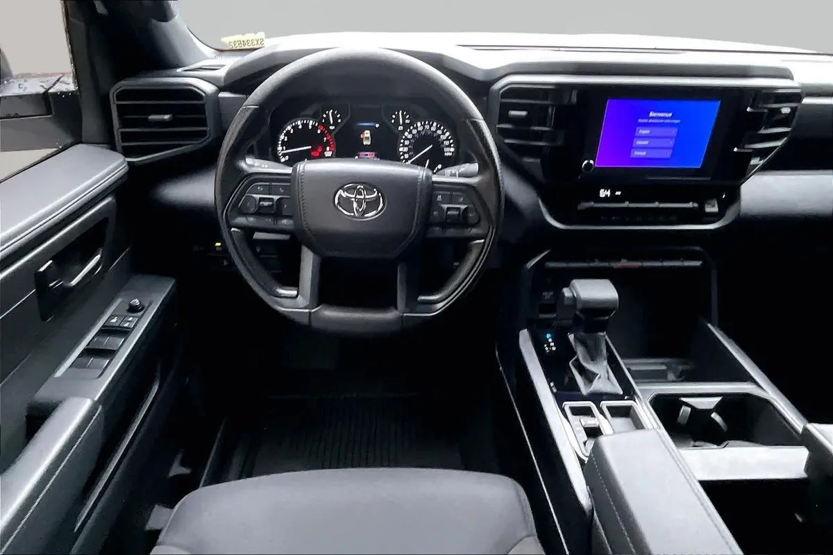 2025 Toyota Tundra SR thumbnail 6