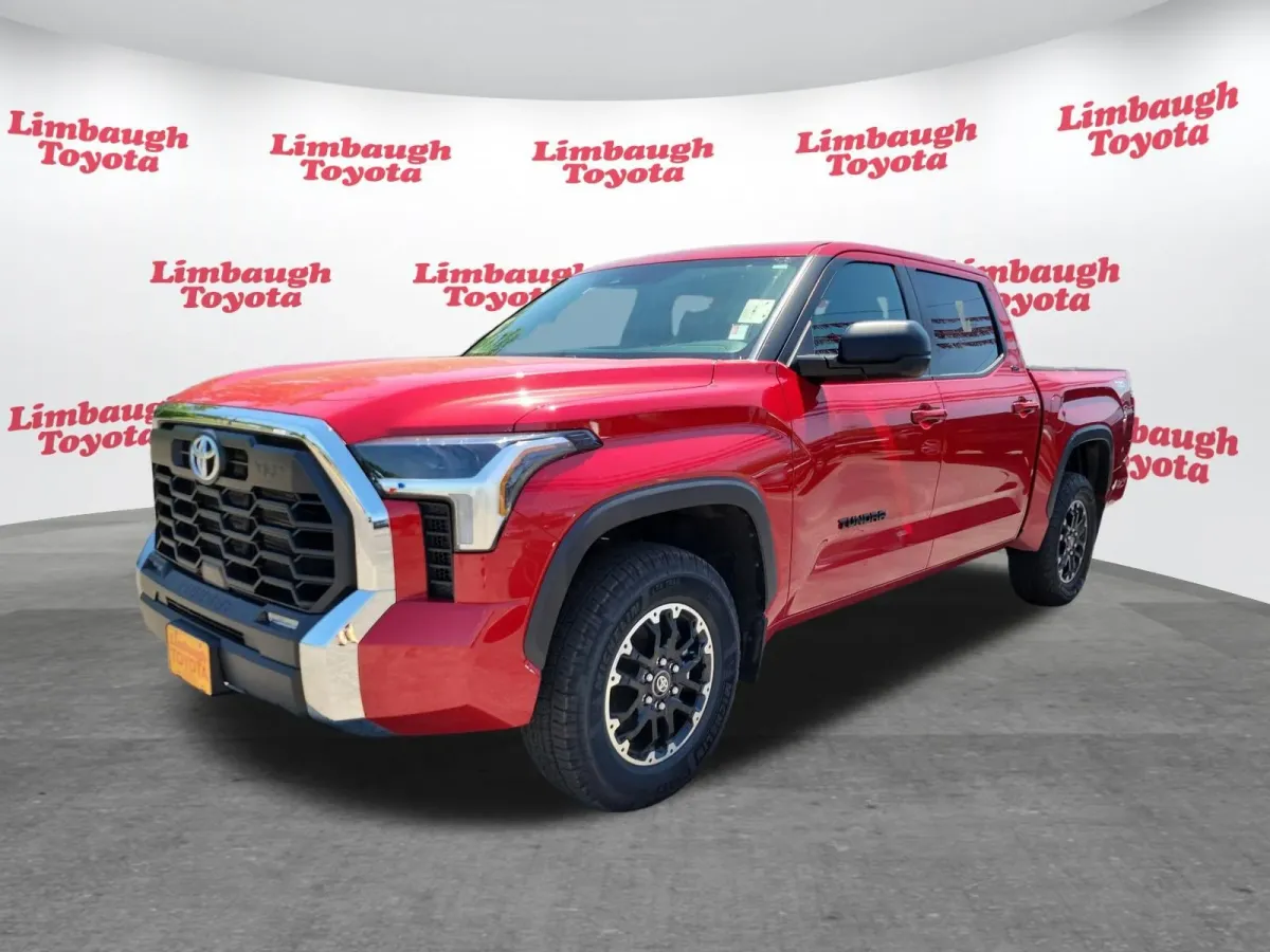 2025 Toyota Tundra SR5 thumbnail 21