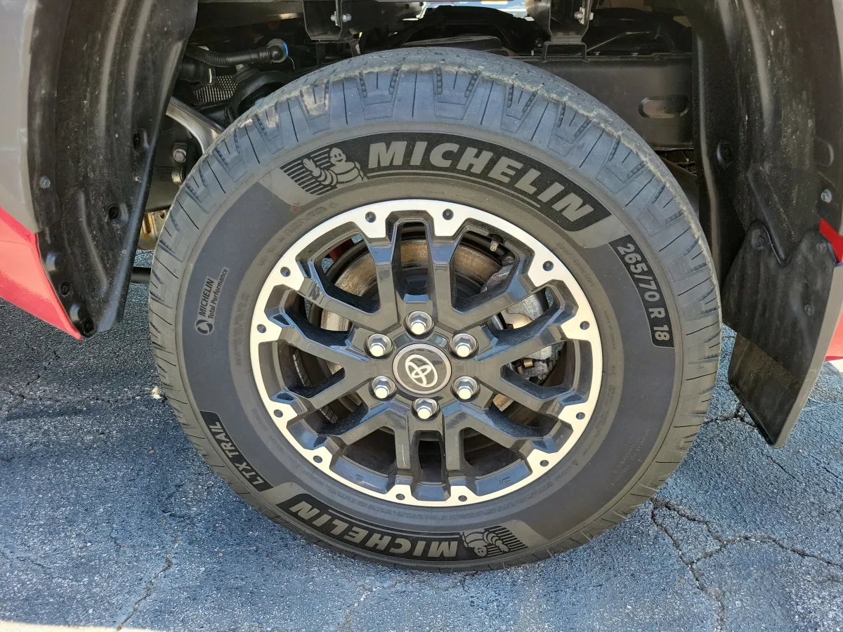 2025 Toyota Tundra SR5 thumbnail 26