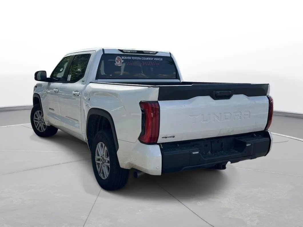 2025 Toyota Tundra SR5 thumbnail 8