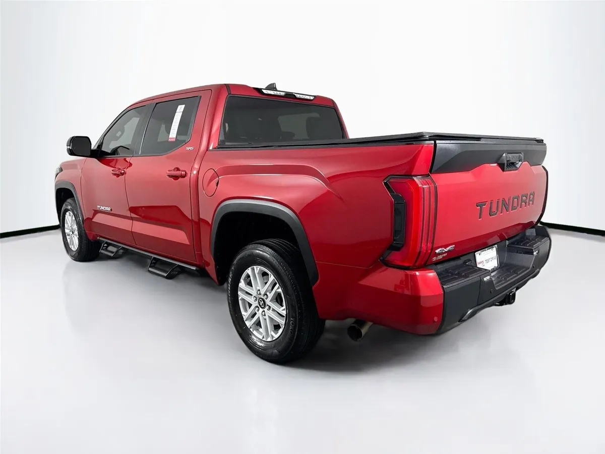 2025 Toyota Tundra SR5 thumbnail 13