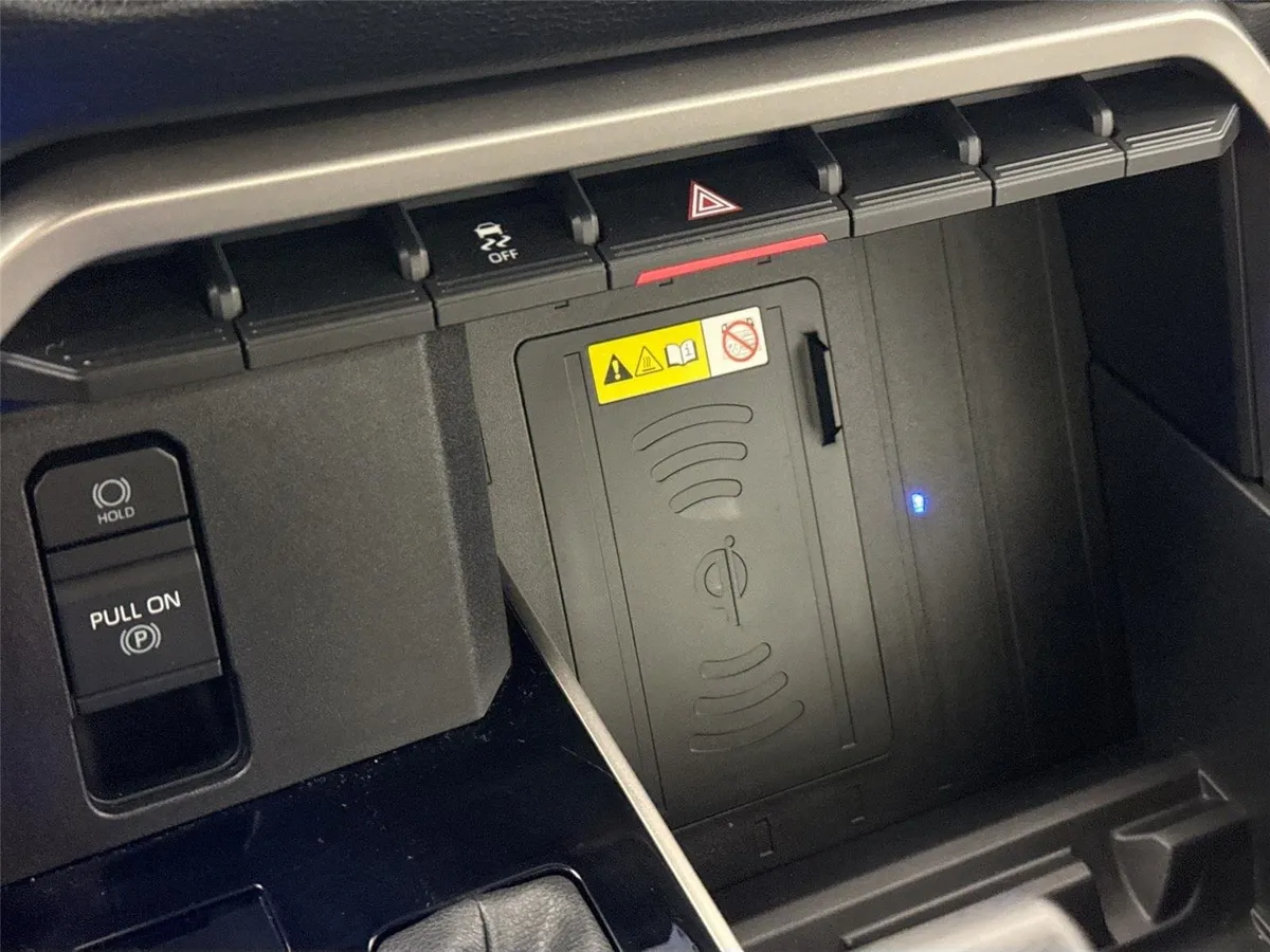 2025 Toyota Tundra SR5 thumbnail 26