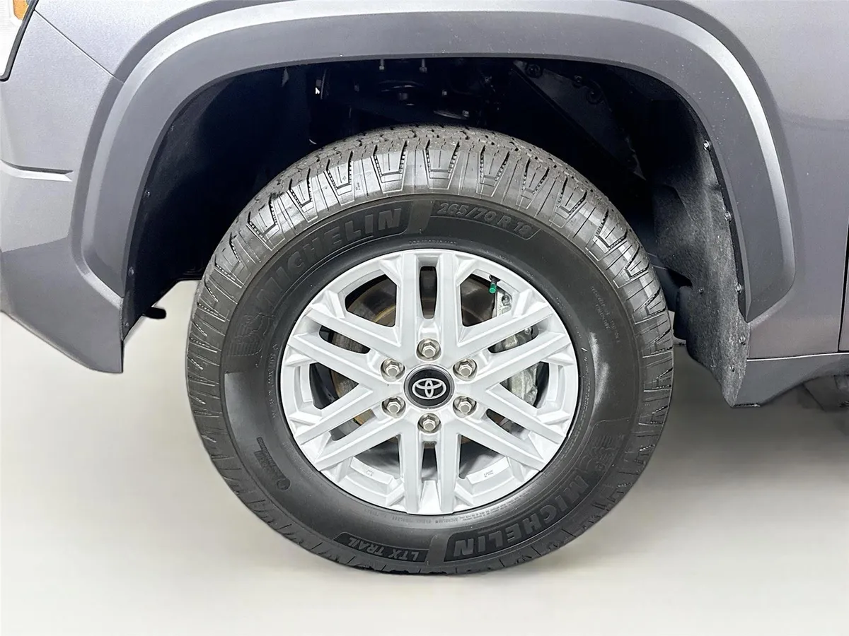 2025 Toyota Tundra SR5 thumbnail 43