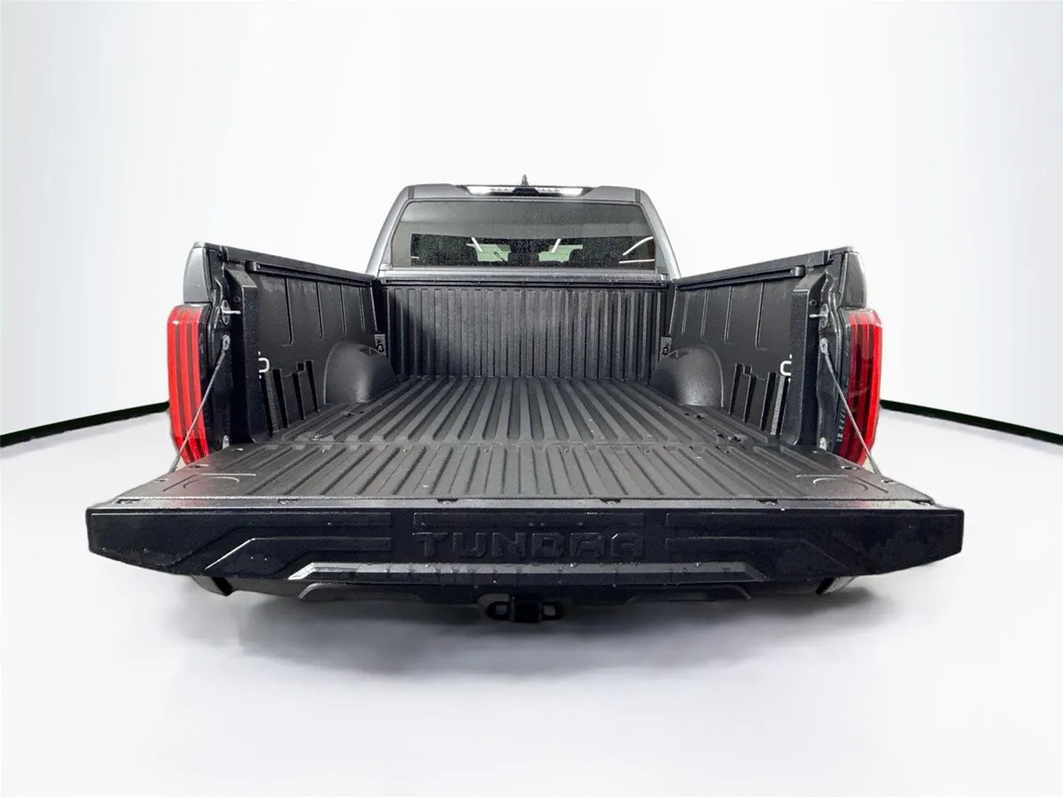 2025 Toyota Tundra SR5 thumbnail 36