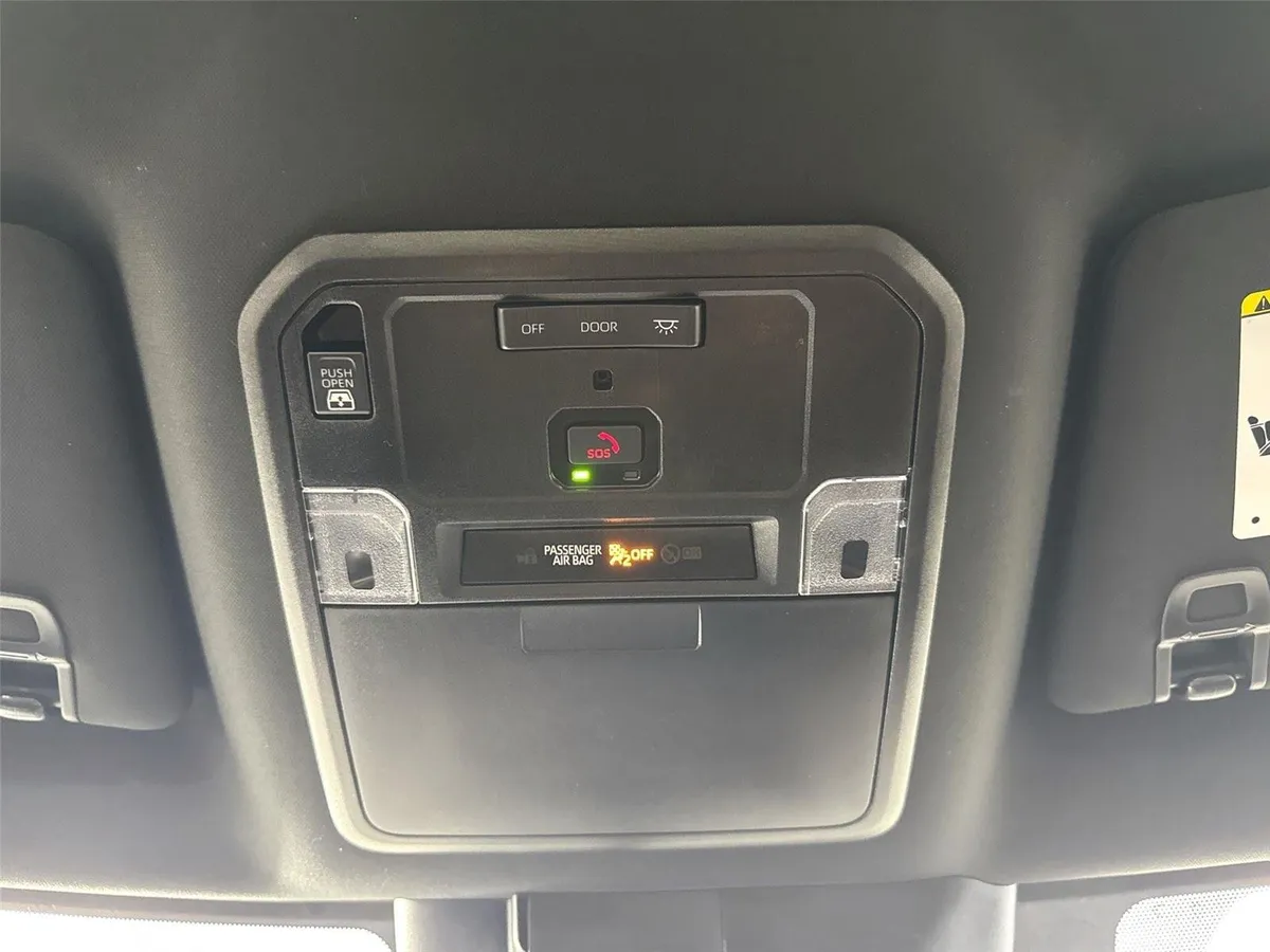 2025 Toyota Tundra SR5 thumbnail 6