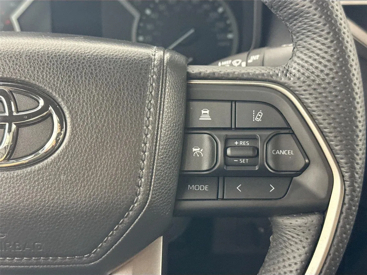 2025 Toyota Tundra SR5 thumbnail 20