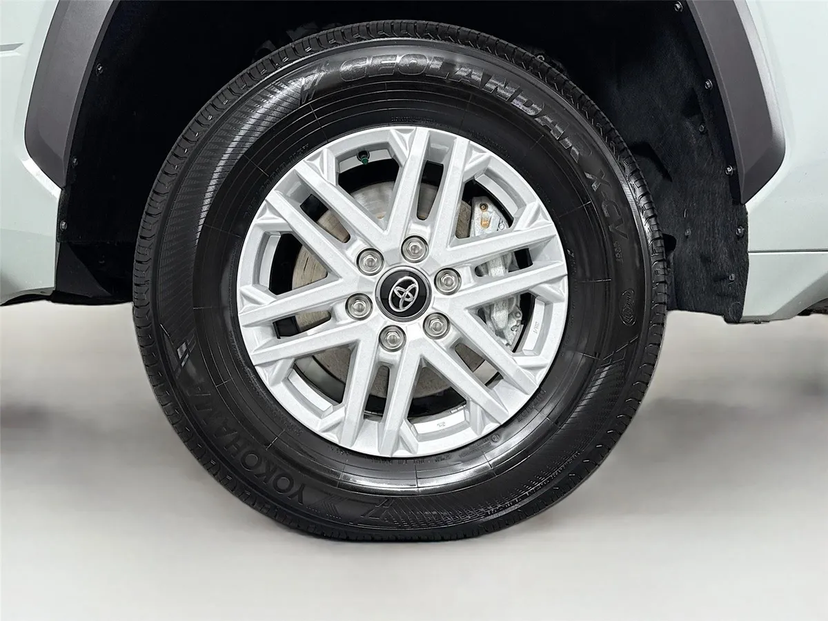 2025 Toyota Tundra SR5 thumbnail 43