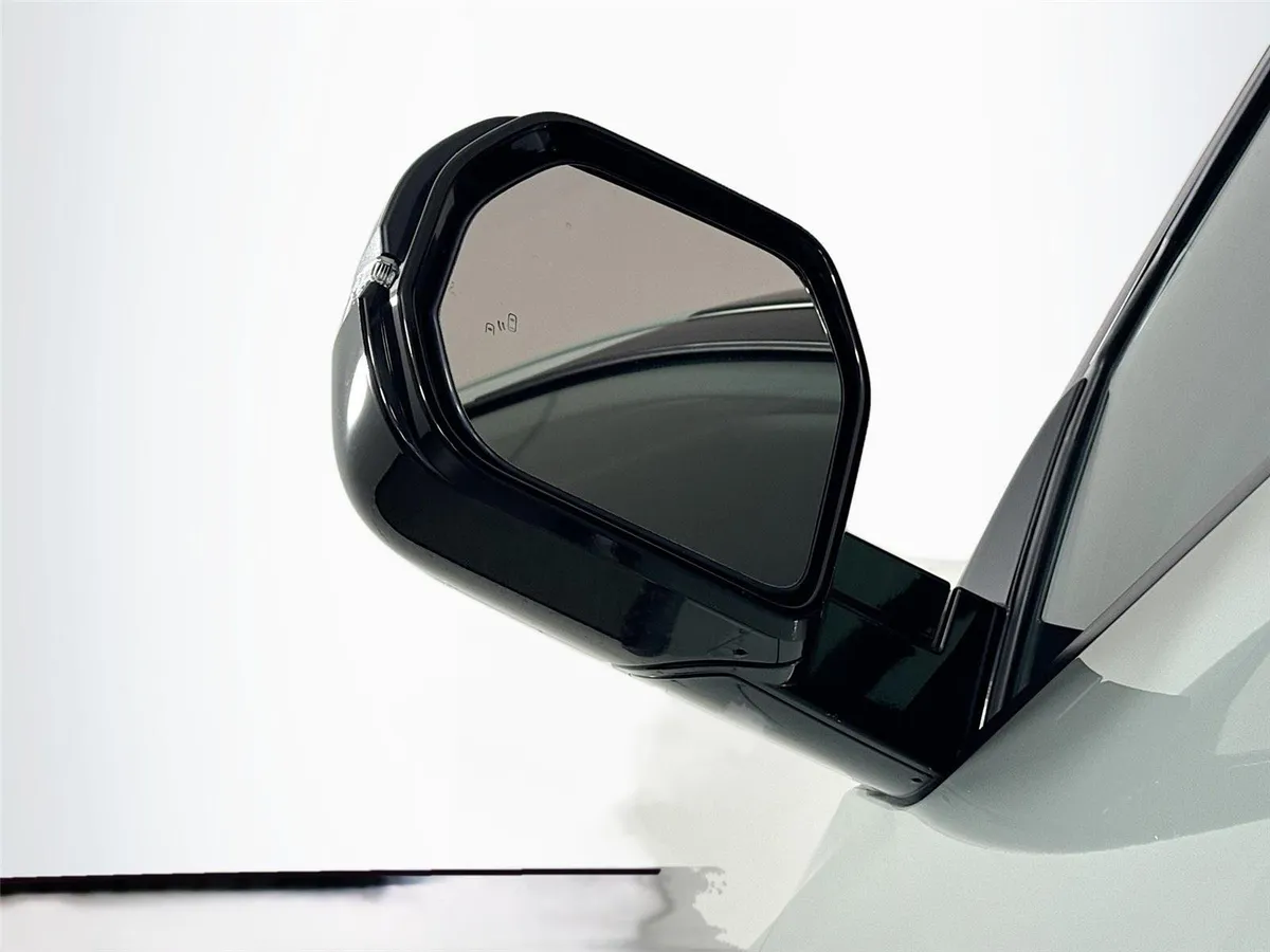 2025 Toyota Tundra SR5 thumbnail 5