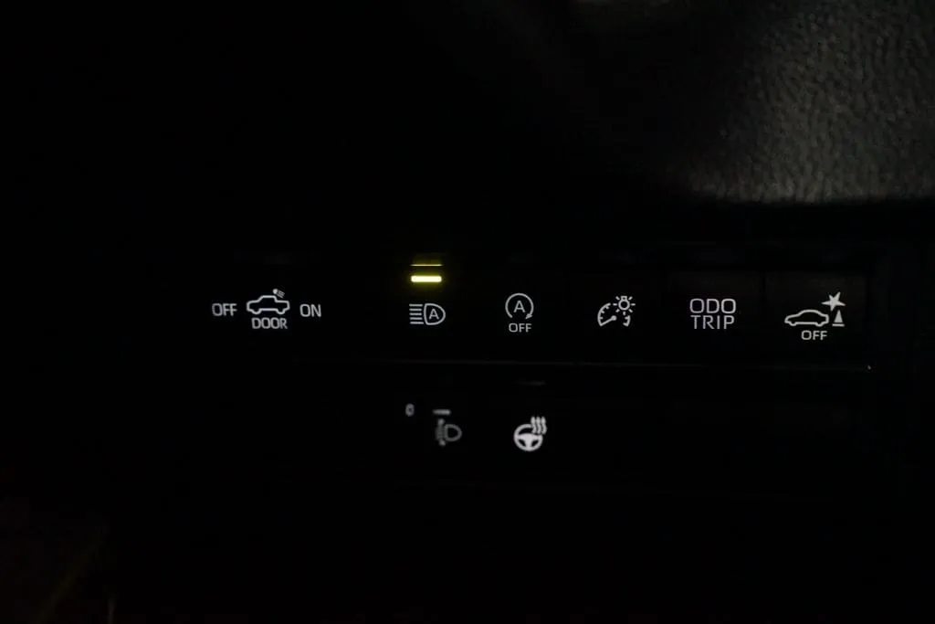 2025 Toyota Tundra SR5 thumbnail 25