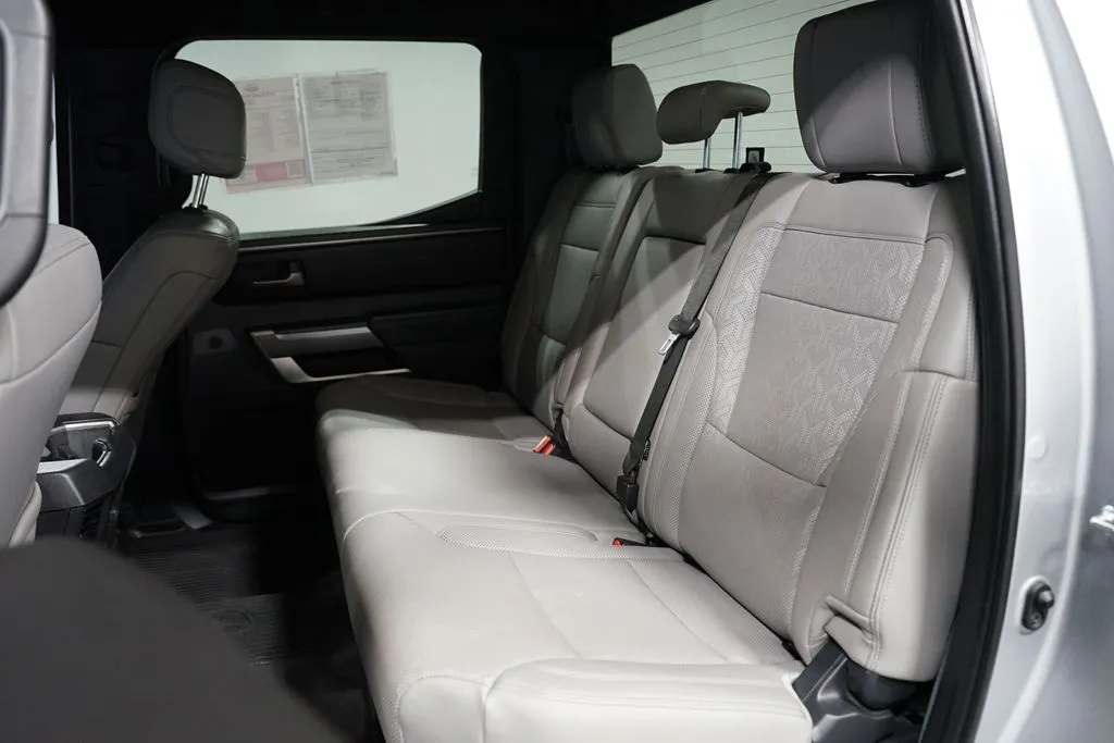 2025 Toyota Tundra SR5 thumbnail 30