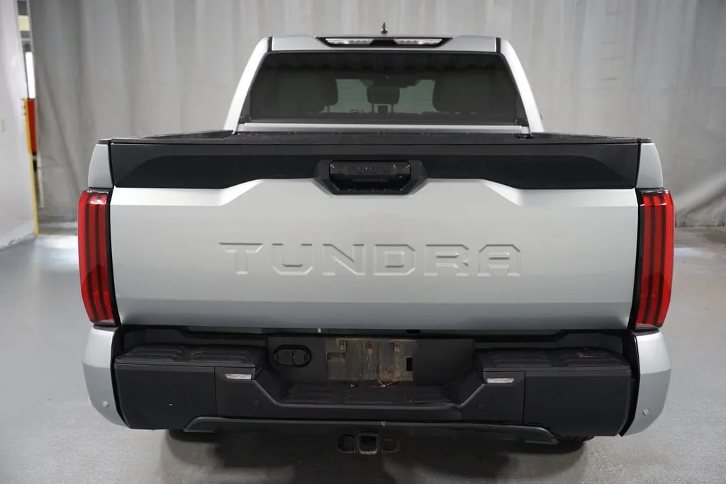 2025 Toyota Tundra SR5 thumbnail 7