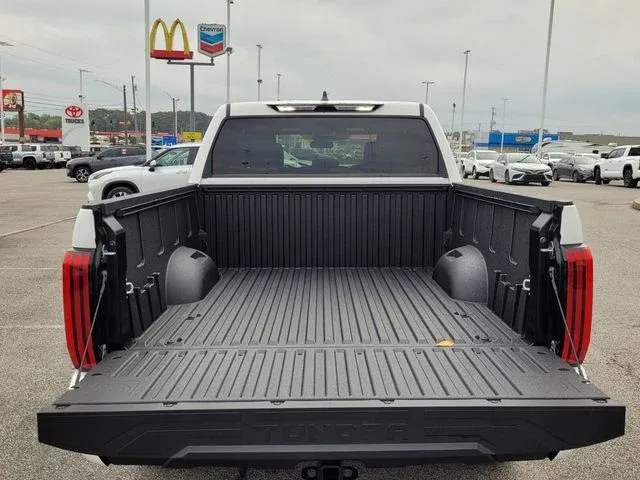 2025 Toyota Tundra SR5 thumbnail 13