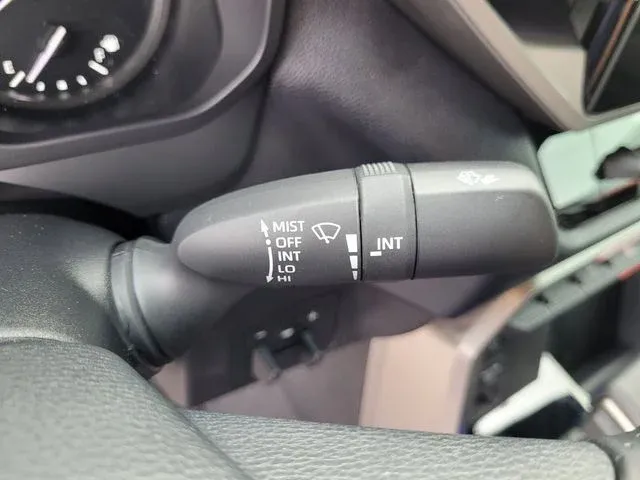 2025 Toyota Tundra SR5 thumbnail 31