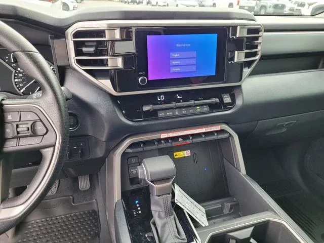 2025 Toyota Tundra SR5 thumbnail 35