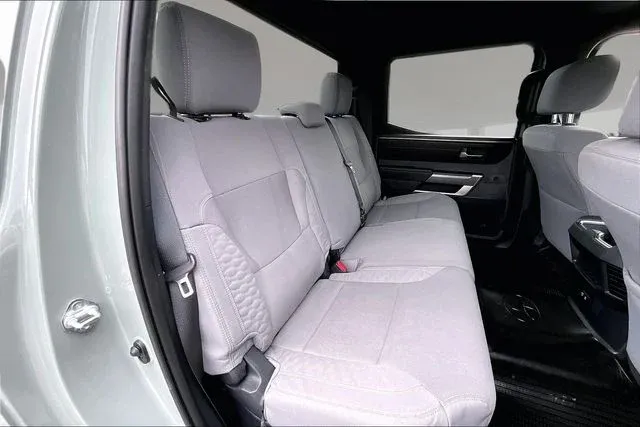 2025 Toyota Tundra SR5 thumbnail 20