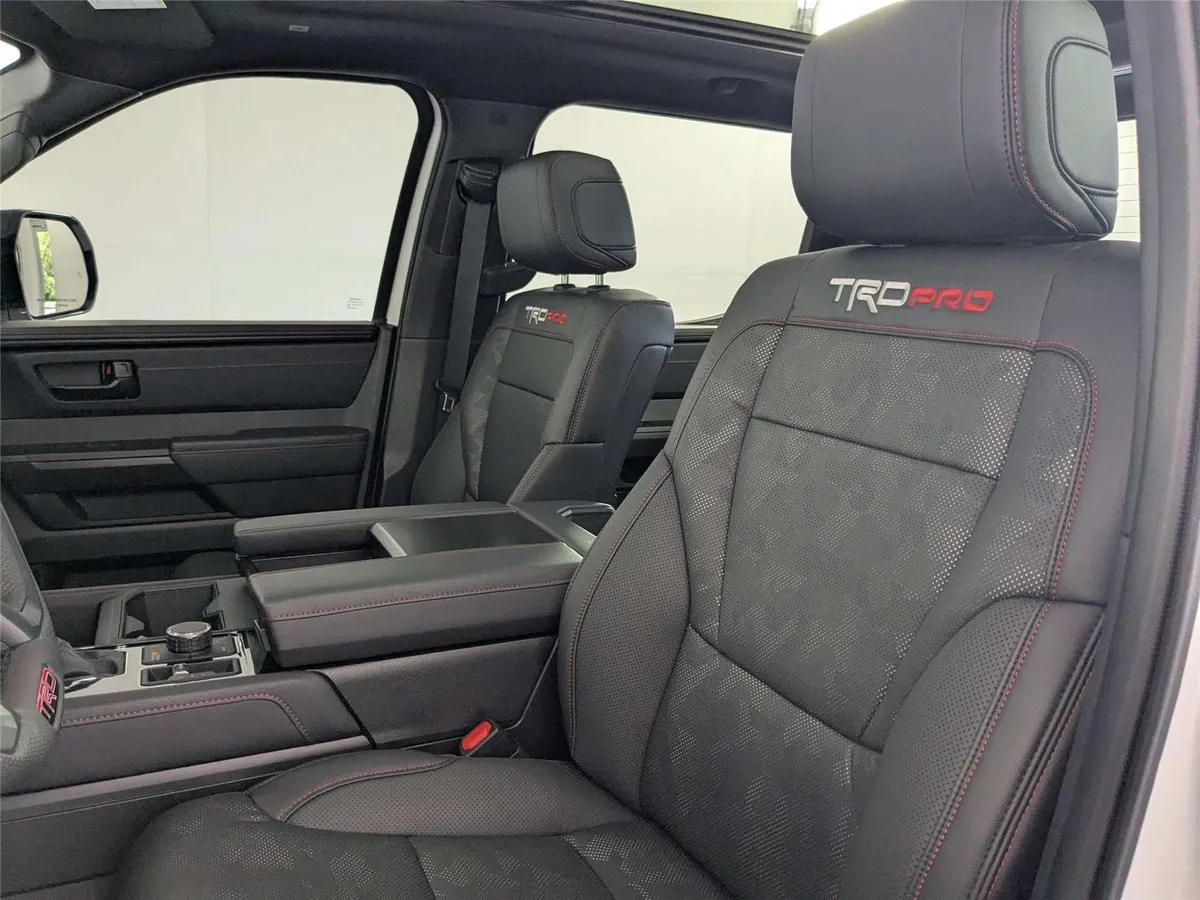 2025 Toyota Tundra TRD Pro HV thumbnail 11
