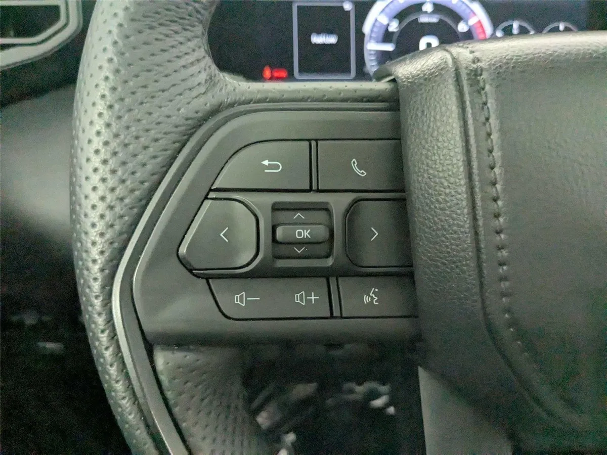 2025 Toyota Tundra TRD Pro HV thumbnail 18