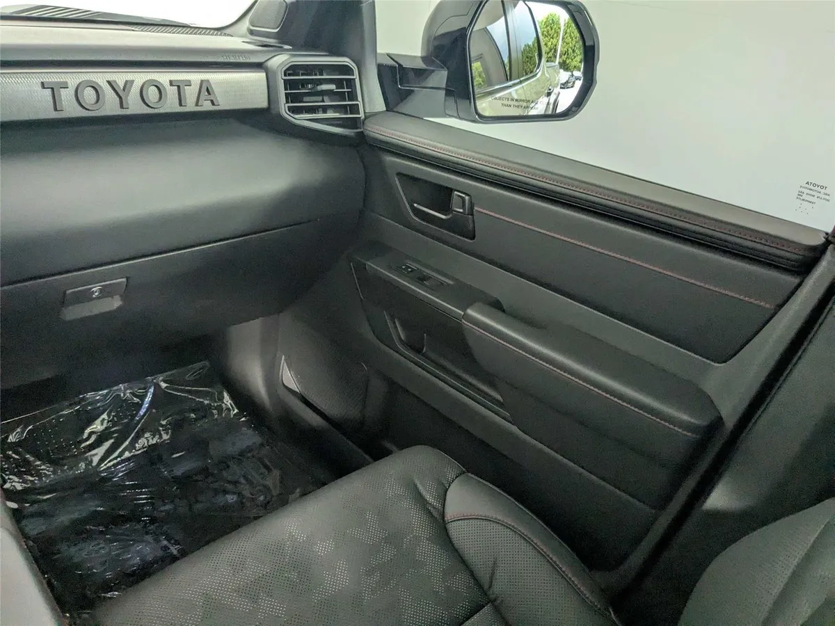 2025 Toyota Tundra TRD Pro HV thumbnail 39