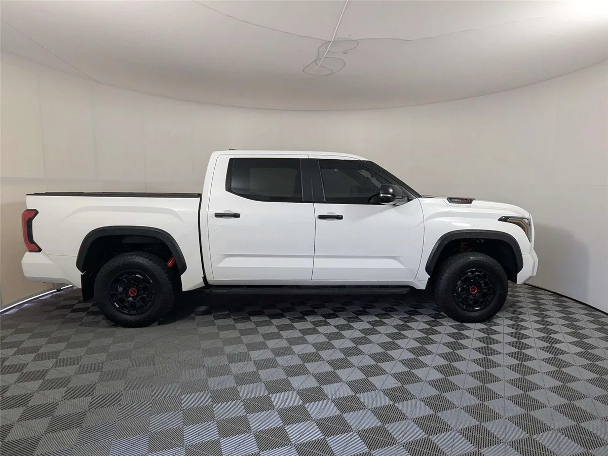 2025 Toyota Tundra TRD Pro HV thumbnail 4