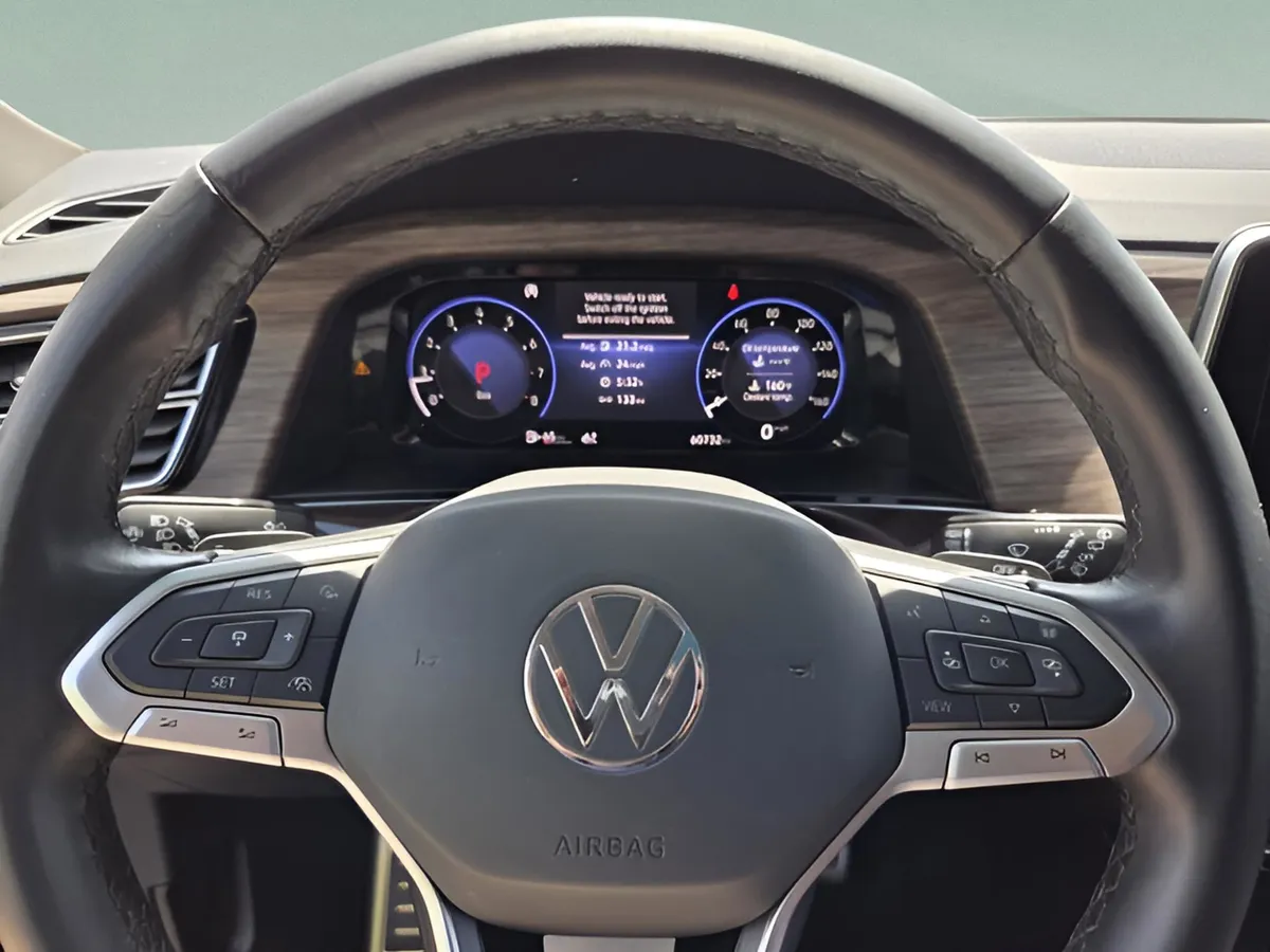 2025 Volkswagen Atlas 2.0T SEL Premium R-Line thumbnail 18
