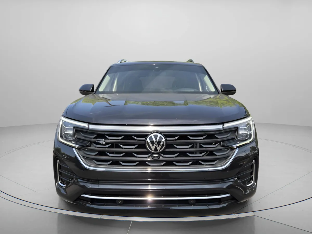 2025 Volkswagen Atlas 2.0T SEL Premium R-Line thumbnail 8