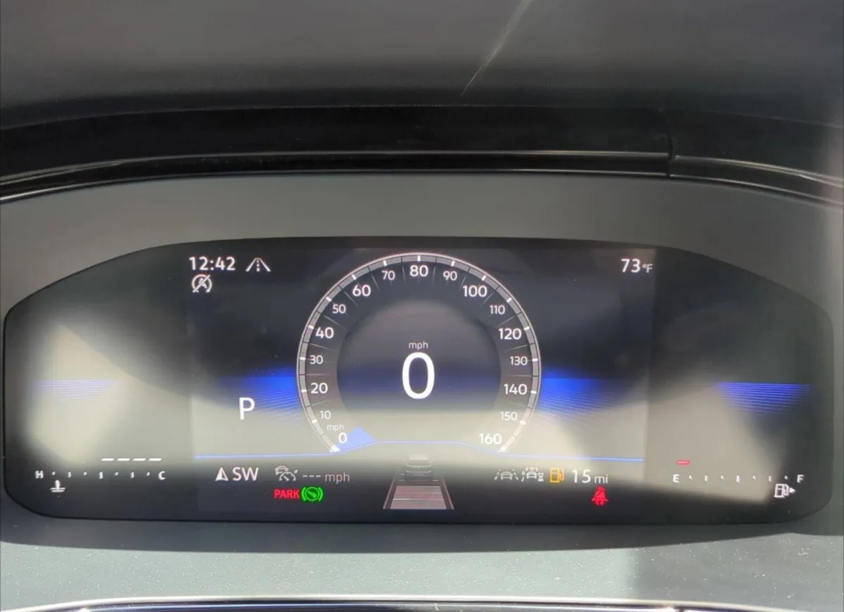 2025 Volkswagen Taos SE Black thumbnail 12