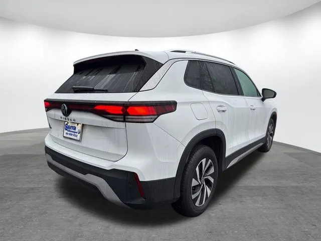2025 Volkswagen Tiguan 2.0T S thumbnail 7
