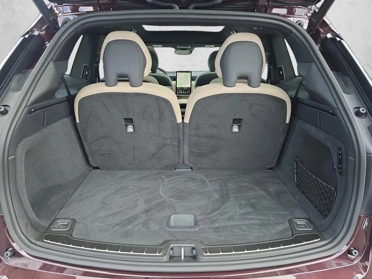 2025 Volvo EX90 Ultra thumbnail 12