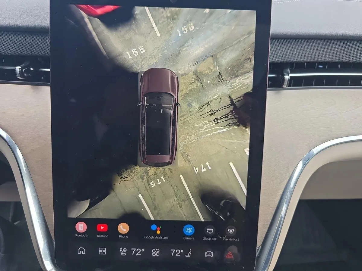 2025 Volvo EX90 Ultra thumbnail 24