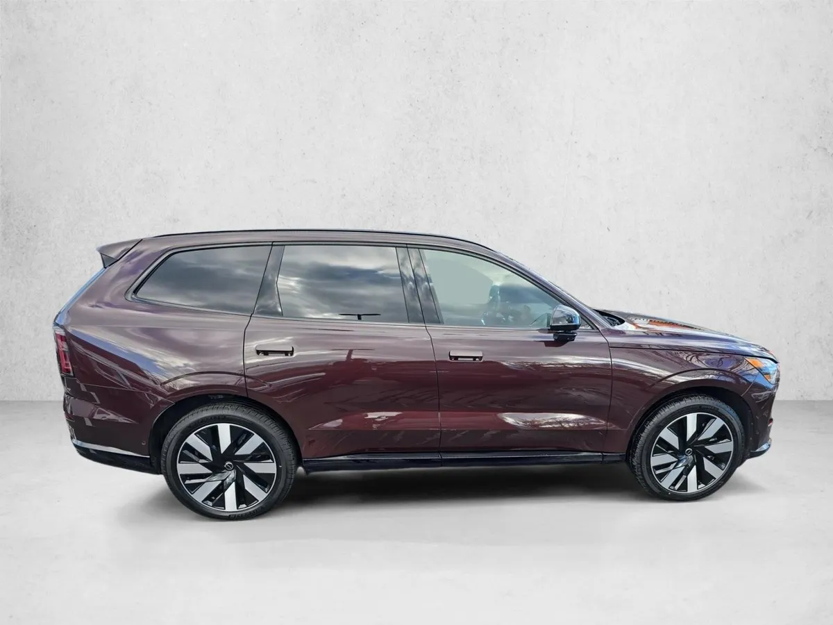 2025 Volvo EX90 Ultra thumbnail 4