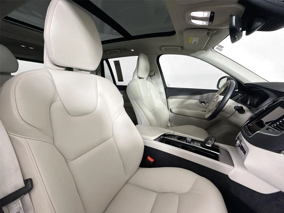 2025 Volvo XC90 Plus thumbnail 43