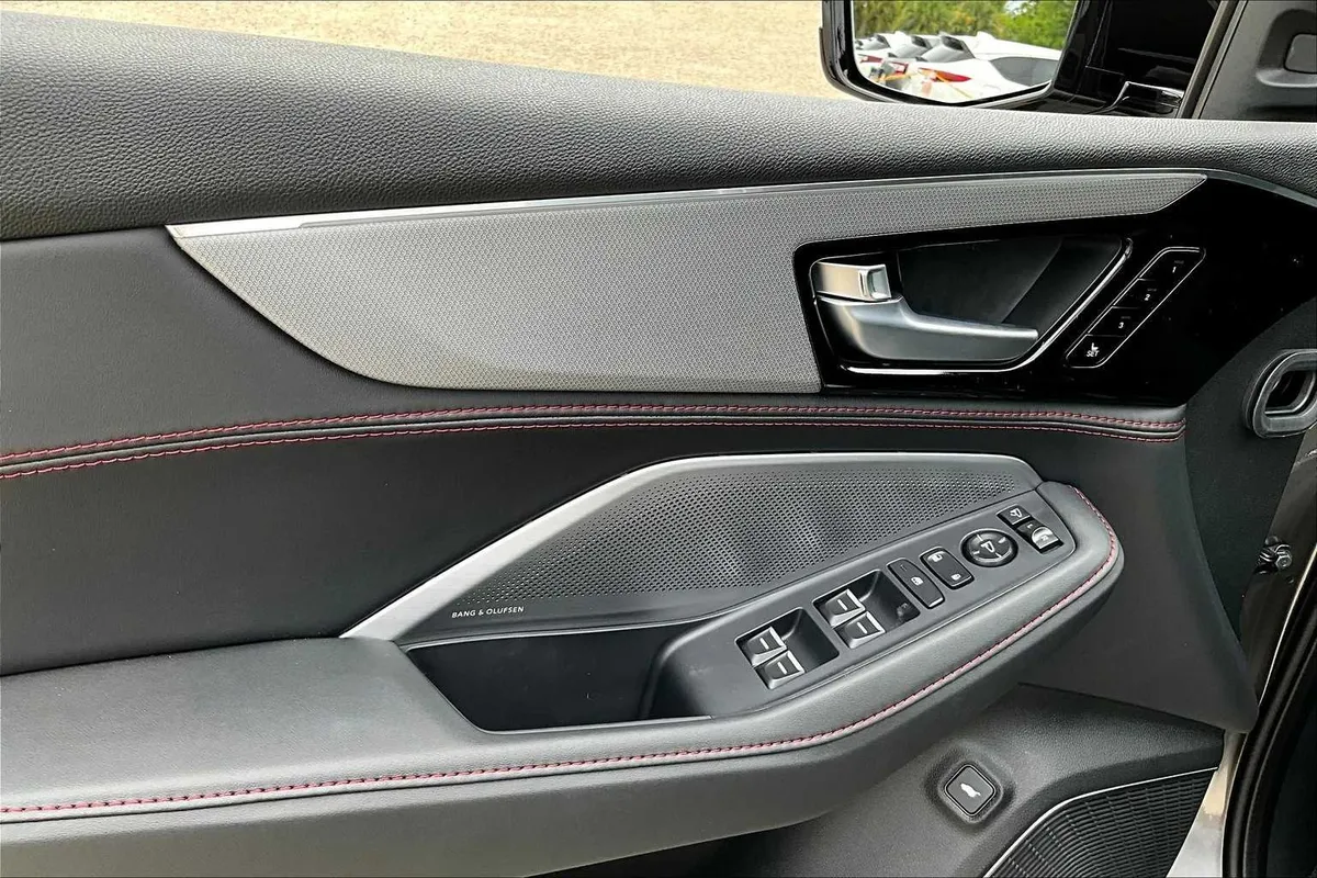 2026 Acura MDX w/A-Spec Package thumbnail 10