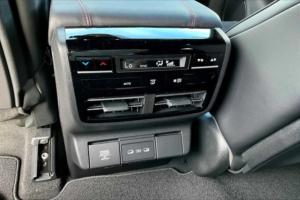 2026 Acura MDX w/A-Spec Package thumbnail 19